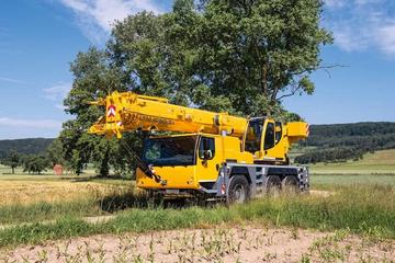 Автокран Liebherr LTM 1050