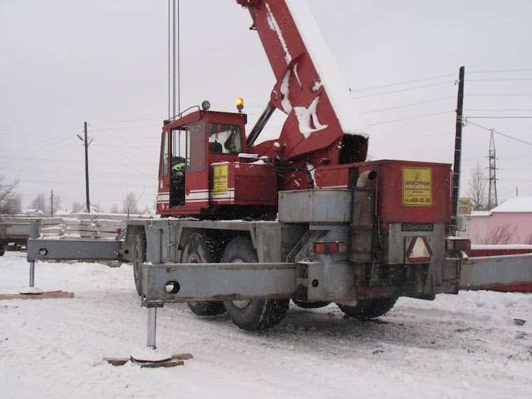 Самоходный автокран Lokomo MS335