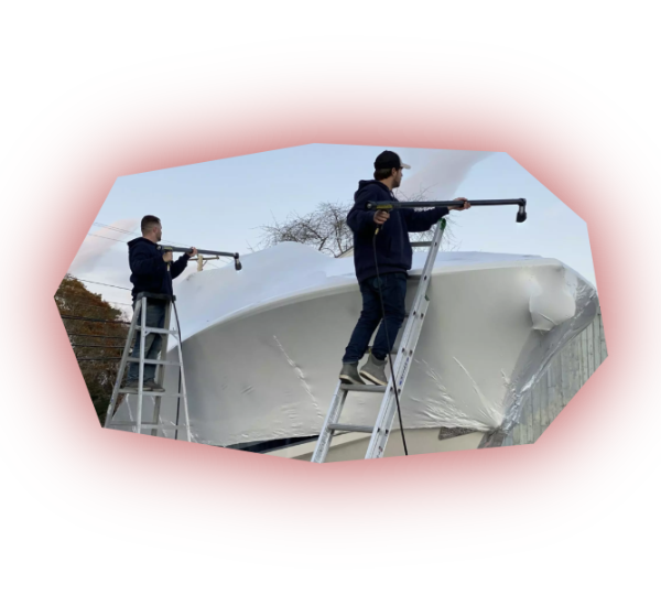 Упаковка яхт в стрейч-пленку